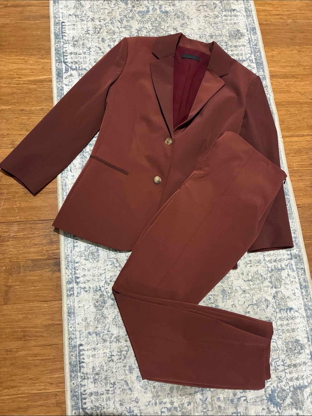 The Row women’s Two-Piece Rust Brown Suit Blazer & cropped Trousers - size 4